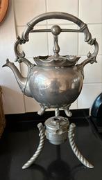 Tin theepot bouilloire hangt in houder met brander, Antiek en Kunst, Ophalen of Verzenden