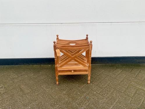 Houten Magazine Rack | Tijdschriften Rek, Huis en Inrichting, Woonaccessoires | Krantenbakken en Lectuurbakken, Zo goed als nieuw