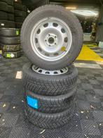 16 inch stalen velgen met winterbanden voor de Dacia Duster, Ophalen, 16 inch, Banden en Velgen, Winterbanden