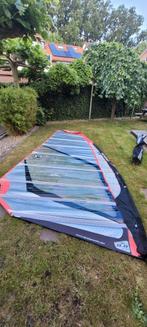 Aerotech 9.8 race zeil + 75% 520 mast en hybrid carbon giek, Watersport en Boten, Ophalen, 7 m² of meer, Minder dan 250 cm, Zo goed als nieuw