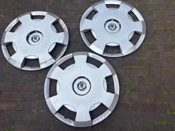 skoda wieldoppen (origineel) 15" beschikbaar voor biedingen