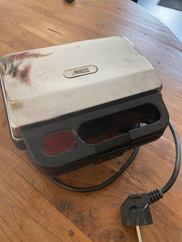Princess Contactgrill / Tosti Ijzer type 2325 beschikbaar voor biedingen