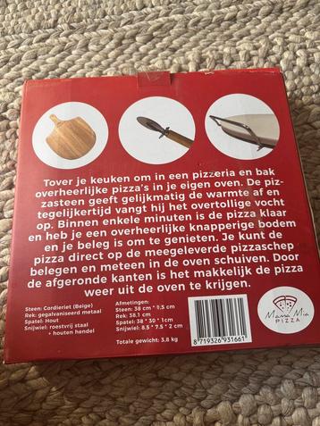 Pizzasteen + pizza schep en pizzames beschikbaar voor biedingen
