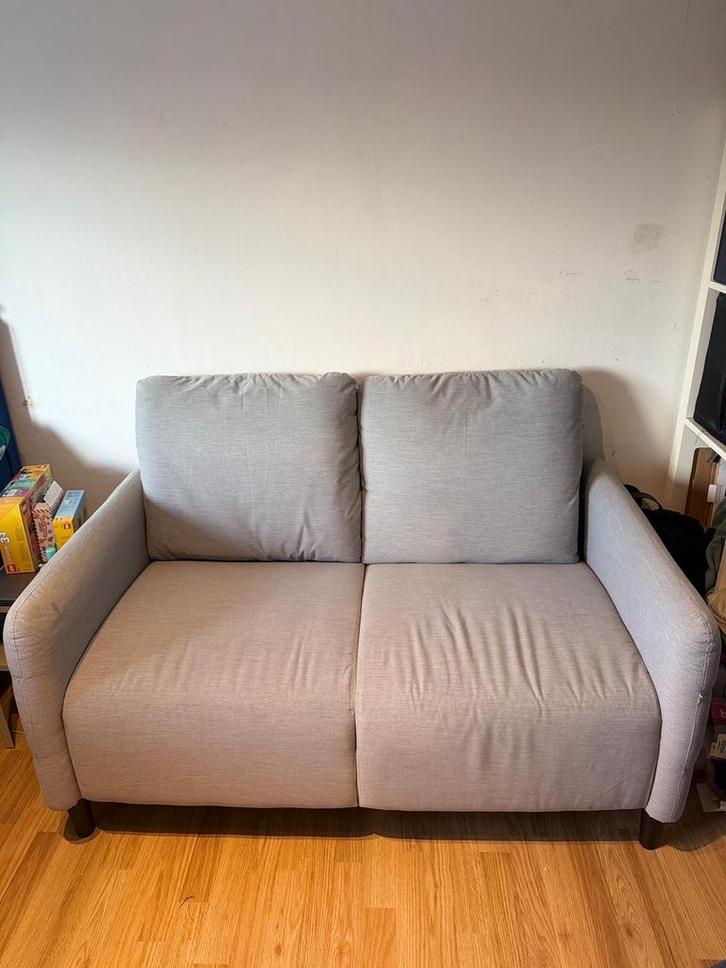 IKEA Angersby 2-zits bank, Huis en Inrichting, Banken | Sofa's en Chaises Longues, Gebruikt, Tweepersoons, Minder dan 150 cm, 75 tot 100 cm