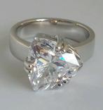 Zilveren ring met driehoekige zirkonia 925 zilver maat 16,6, Met kristal, Ophalen of Verzenden, Kleiner dan 17, Zilver