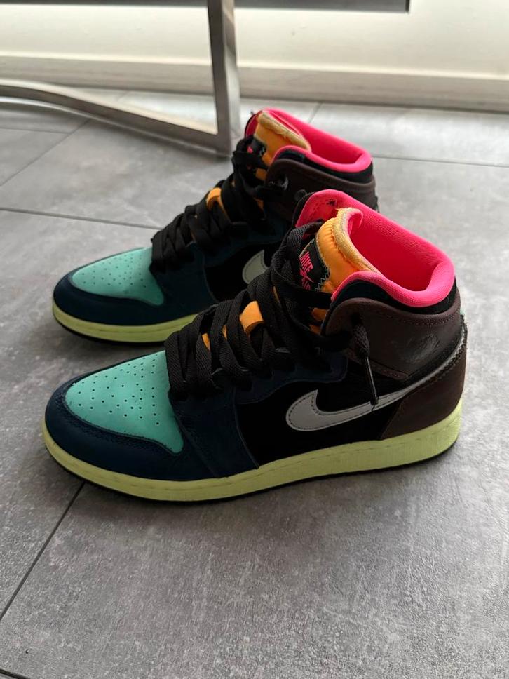 Nike Air Jordan 1 Bio Hack Tokyo, Kleding | Dames, Schoenen, Zo goed als nieuw, Sneakers of Gympen, Overige kleuren, Verzenden