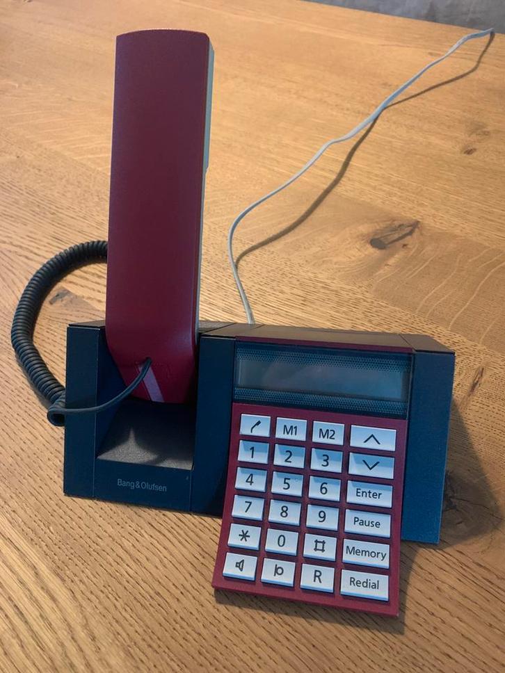Bang & Olufsen Beocom 1600 rood, Telecommunicatie, Vaste telefoons | Niet Draadloos, Zo goed als nieuw, Ophalen of Verzenden