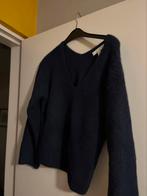 Donkerblouwe trui met V-hals - C&A, Ophalen of Verzenden, Zo goed als nieuw, Maat 34 (XS) of kleiner, Blauw