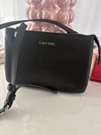Calvin klein schouder tas, Sieraden, Tassen en Uiterlijk, Tassen | Damestassen, Ophalen of Verzenden, Zo goed als nieuw, Zwart