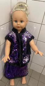 Grote Staande Pop met Paars/Zilveren Glitterjurk en Rok 75cm, Kinderen en Baby's, Speelgoed | Poppen, Ophalen of Verzenden, Zo goed als nieuw