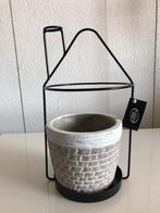 Bloempot ‘ Huisje ‘ . Nieuw met kaartje., Ophalen of Verzenden, Nieuw, Rond, Minder dan 25 cm