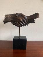 Bronzen Beeld Handen Vriendschap Salvador Dali Hommage, Antiek en Kunst, Ophalen of Verzenden