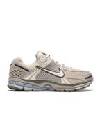 Nike zoom vomero 5 ‘light orewood brown’ - maat 37.5, Beige, Nike, Nieuw, Ophalen of Verzenden