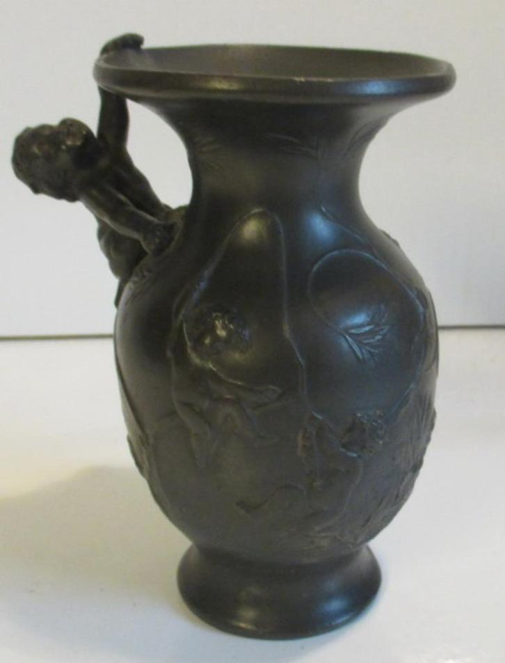 art nouveau vaasje met puttis engeltjes Ch. Perron, Antiek en Kunst, Antiek | Koper en Brons, Verzenden