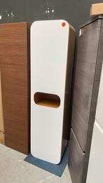 Japandi stijl hoge kast met houten witte accenten softclose, Ophalen, (Half)hoge kast, Minder dan 50 cm, Nieuw