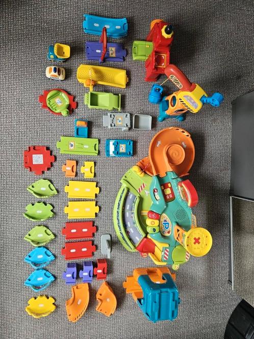 ToetToet autogarage met brandweer en hijskraan (VTech), Kinderen en Baby's, Speelgoed | Vtech, Zo goed als nieuw, Ophalen