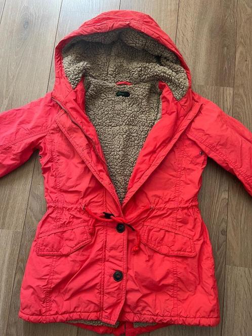 Gevoerde winterjas maat S Stile Benetton, Kleding | Dames, Jassen | Winter, Zo goed als nieuw, Maat 36 (S), Rood, Ophalen of Verzenden