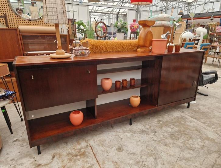 Vintage donker wandkast met grote schuifdeur, 250cm, Huis en Inrichting, Kasten | Dressoirs, Gebruikt, 200 cm of meer, 25 tot 50 cm