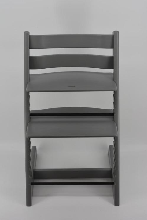 Stokke Tripp Trapp Storm Grey – Refurbished nieuw model, Kinderen en Baby's, Kinderstoelen, Zo goed als nieuw, Meegroeistoel, Aanschuifbaar