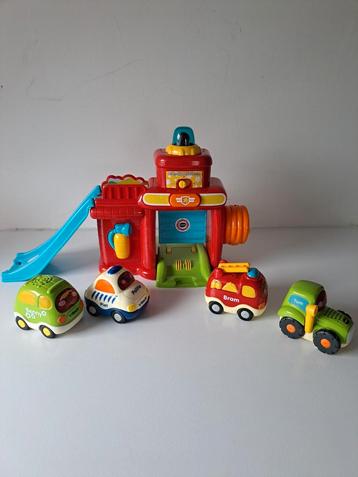 VTech Toet Toet Auto's Brandweerkazerne + Auto's beschikbaar voor biedingen