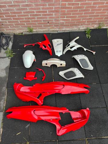 Gilera runner sp kappenset beschikbaar voor biedingen
