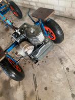 Skelter met lopende motor., Doe-het-zelf en Verbouw, Gereedschap | Machine-onderdelen en Toebehoren, Ophalen of Verzenden, Zo goed als nieuw