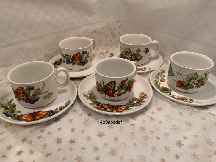 5 Marjolein Bastin libelle - J & G meakin cup and saucer, Huis en Inrichting, Keuken | Servies, Overige stijlen, Porselein, Ophalen of Verzenden