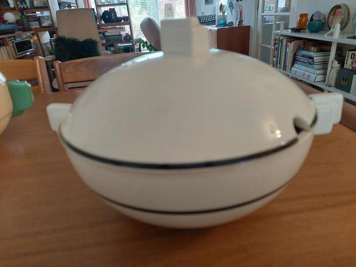 Petrus Regout terrine Art Deco, Antiek en Kunst, Antiek | Schalen, Ophalen of Verzenden