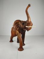 Magnificent ExtraLarge Leather Elephant Sculpture – ca. 1950, Antiek en Kunst, Ophalen