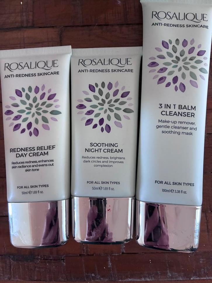 Rosalique dag, nacht creme en cleanser, Sieraden, Tassen en Uiterlijk, Uiterlijk | Gezichtsverzorging, Zo goed als nieuw, Verzorging