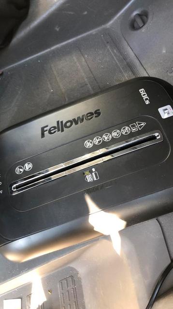 Fellowes papierversnipperaar zonder bak! beschikbaar voor biedingen