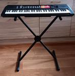 Prima keyboard + statief aangeboden ...., Ophalen, Yamaha, Met standaard, 61 toetsen