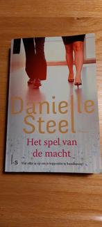 Danielle Steel - Het spel van de macht, Boeken, Ophalen of Verzenden, Gelezen, Danielle Steel