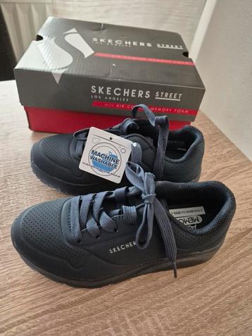 Skechers Uno donkerblauw maat 30 nieuw  beschikbaar voor biedingen
