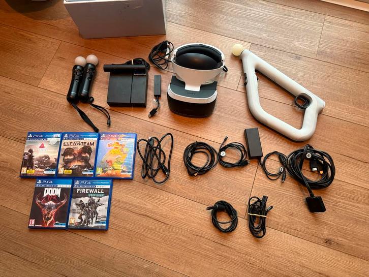 Zeer Complete VR Set PS4 + Adapter PS5, Spelcomputers en Games, Virtual Reality, Zo goed als nieuw, Sony PlayStation, VR-bril