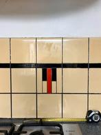 Gezocht: jaren 30 tegel geel, Doe-het-zelf en Verbouw, Tegels, Zo goed als nieuw, Minder dan 5 m², Wandtegels, Keramiek