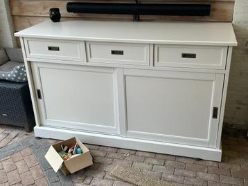  Dressoir kast beschikbaar voor biedingen
