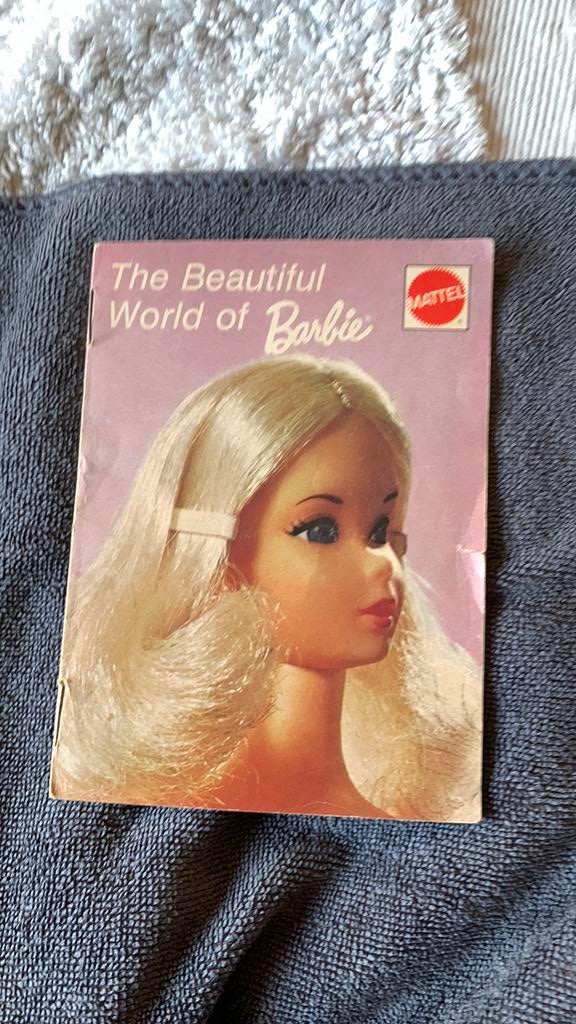 Barbie boekje 1972 mattel, Ophalen of Verzenden, Gebruikt