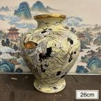Porseleinen vaas met kraanvogel-decoratie uit China, Antiek en Kunst, Ophalen of Verzenden