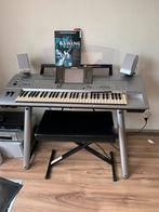 Yamaha Tyros 1 te huur xxl uitvoering met standaard en bank, Muziek en Instrumenten, Keyboards, Gebruikt, Yamaha, Aanslaggevoelig