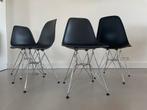 2x Vitra eames stoelen zwart met stoffering chroom dsr, Huis en Inrichting, Stoelen, Zwart, Ophalen of Verzenden, Zo goed als nieuw