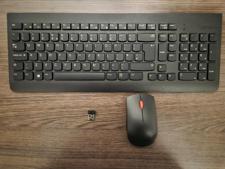 Lenovo Wireless keyboard en muis set (UK LAYOUT met QWERTY), Computers en Software, Toetsenborden, Zo goed als nieuw, Qwerty, Draadloos