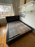IKEA Malm bed 160x200 + lattenbodems en nachtkastje, Ophalen, Gebruikt, Zwart, Tweepersoons