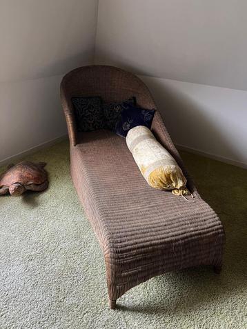 Rotan chaise longue  beschikbaar voor biedingen