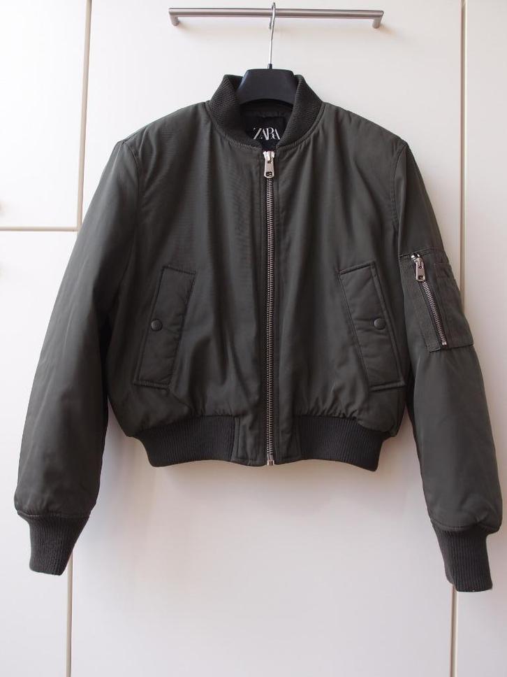 Erg mooie gevoerde Zara meisjes dames bomber jack jas S crop, Kleding | Dames, Jassen | Winter, Zo goed als nieuw, Maat 36 (S)
