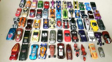 60 hot wheels auto's beschikbaar voor biedingen