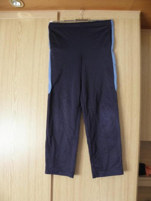Goedkope blauwe trainingsbroek sport broek mt 152 goed, Kinderen en Baby's, Kinderkleding | Maat 152, Gebruikt, Jongen, Sport- of Zwemkleding