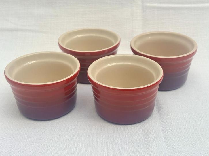 Le Creuset - Ramekins Set van 4 in Aardewerk, Huis en Inrichting, Keuken | Servies, Zo goed als nieuw, Kom(men), Overige stijlen