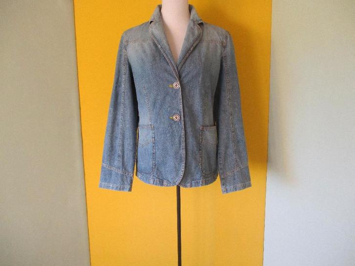 Armani jeans jasje maat 42, Kleding | Dames, Jasjes, Kostuums en Pakken, Zo goed als nieuw, Jasje, Maat 42/44 (L), Blauw, Verzenden