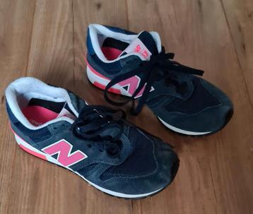 New balance sneakers maat 38 beschikbaar voor biedingen